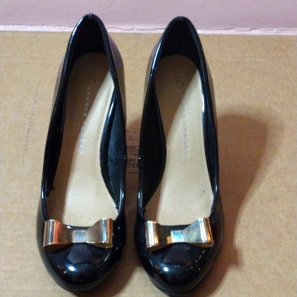 Lauren Conrad Pumps
